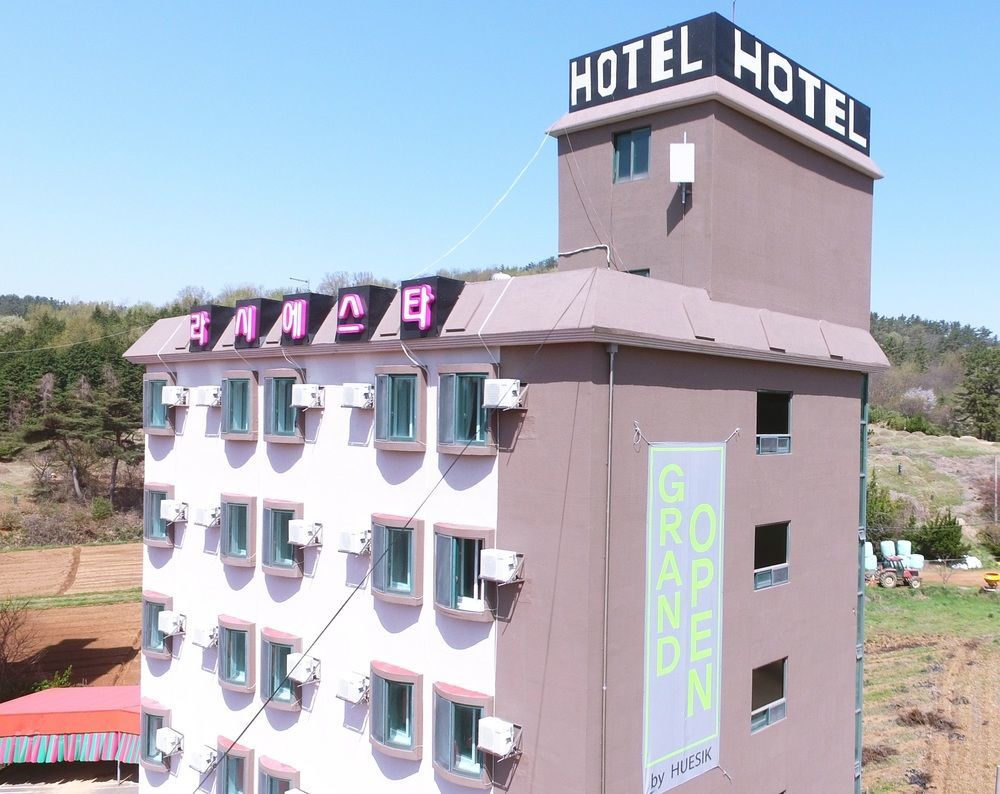 Gunsan La Siesta Hotel Eksteriør billede